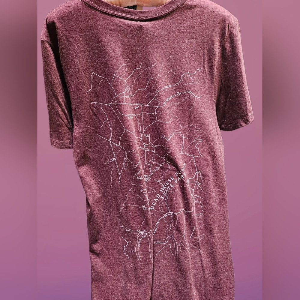 McGovern Outdoor Plum Graphic Dead Horse Point State Park Tee NWT - Picture 2 of 8